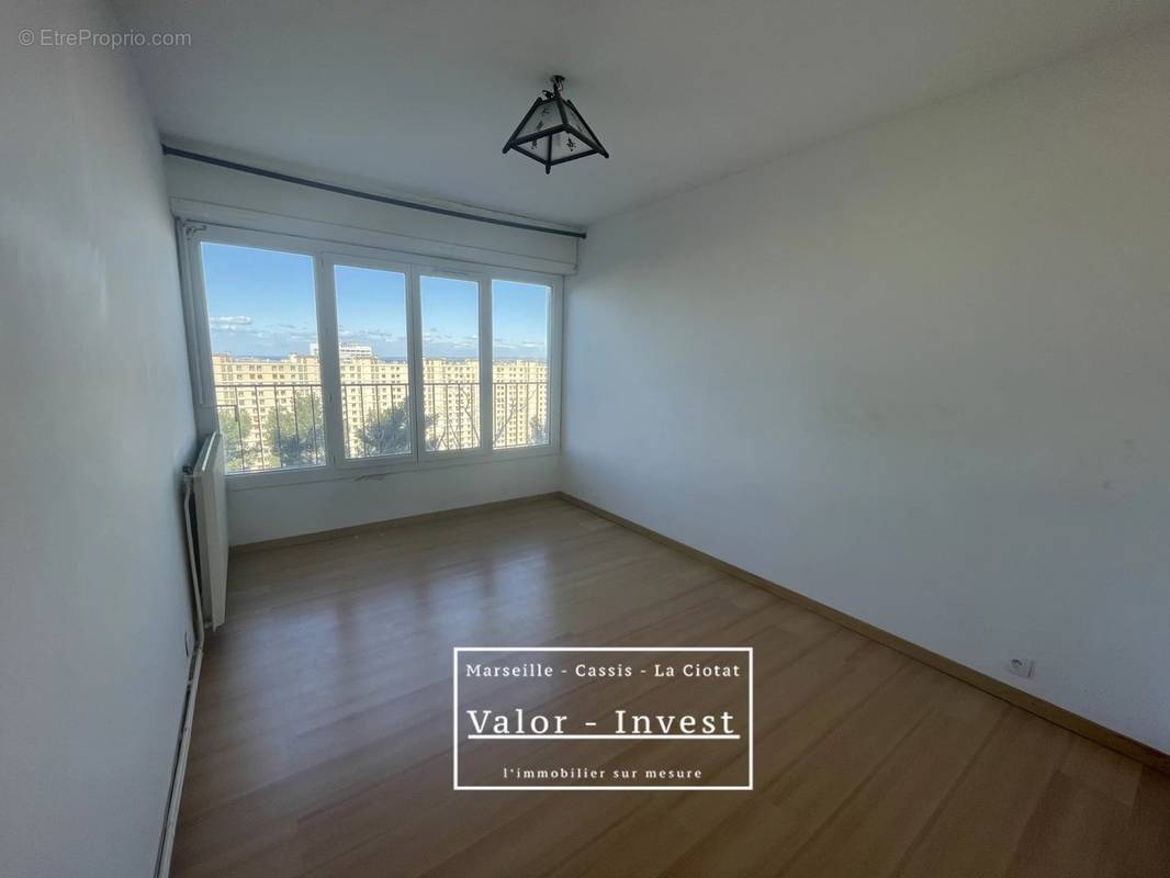 Appartement à MARSEILLE-9E