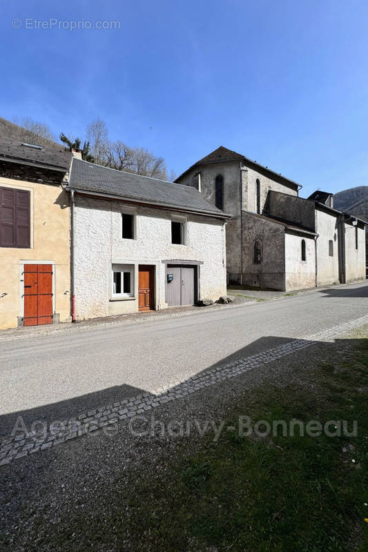 Maison à LE PORT