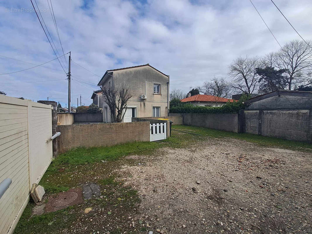 Maison à MERIGNAC