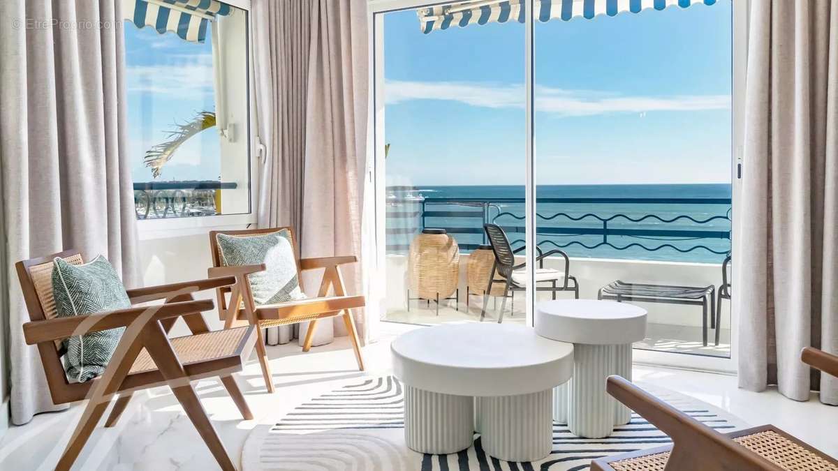 Appartement à CANNES