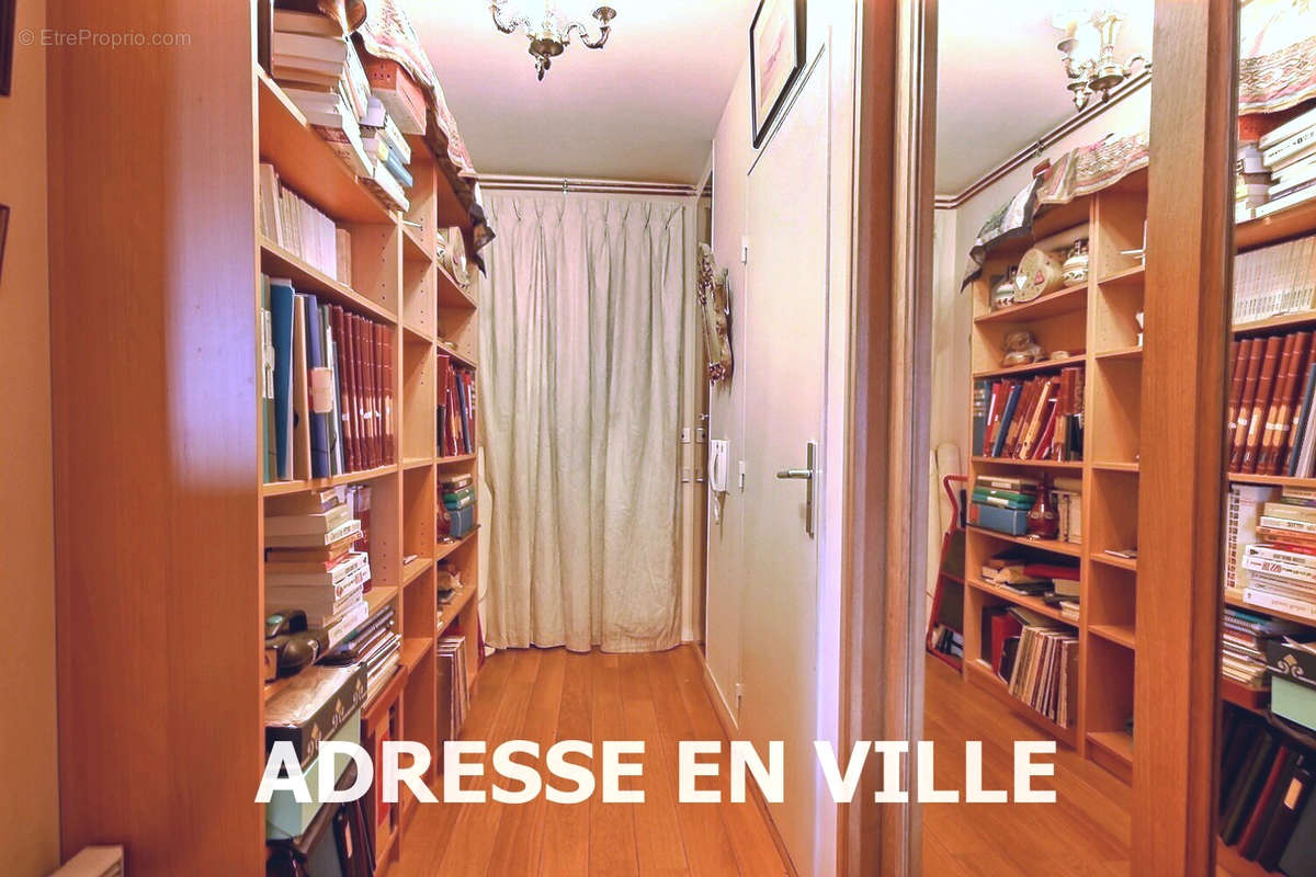 Appartement à LEVALLOIS-PERRET