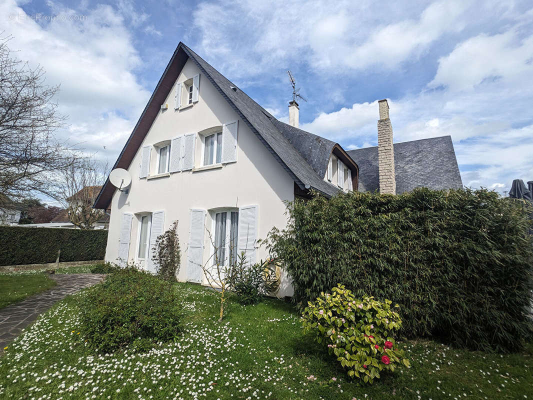 Maison à OUISTREHAM