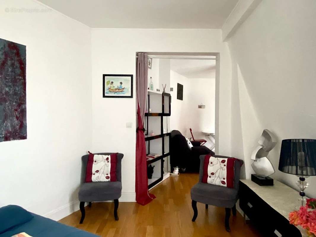 Appartement à PARIS-18E