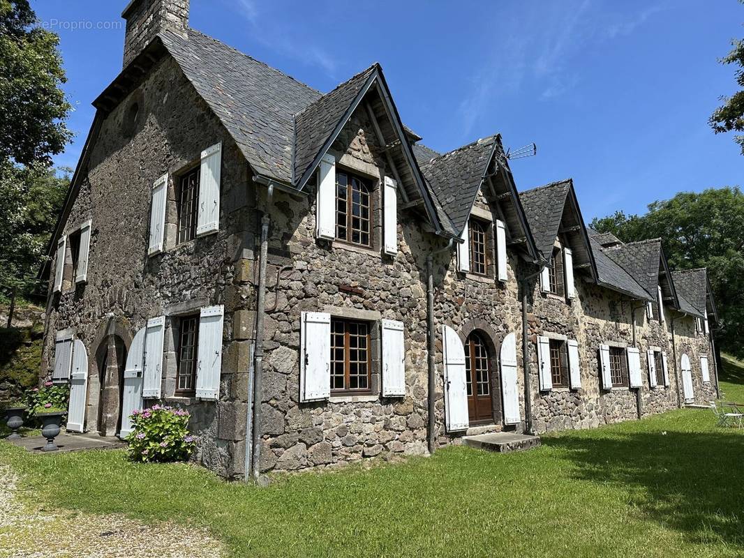 Maison à SAINT-CERNIN