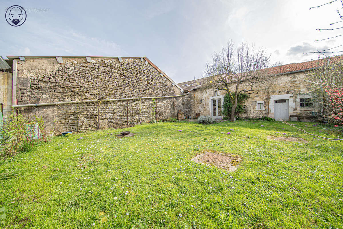 Maison à PIERREFITTE-SUR-AIRE