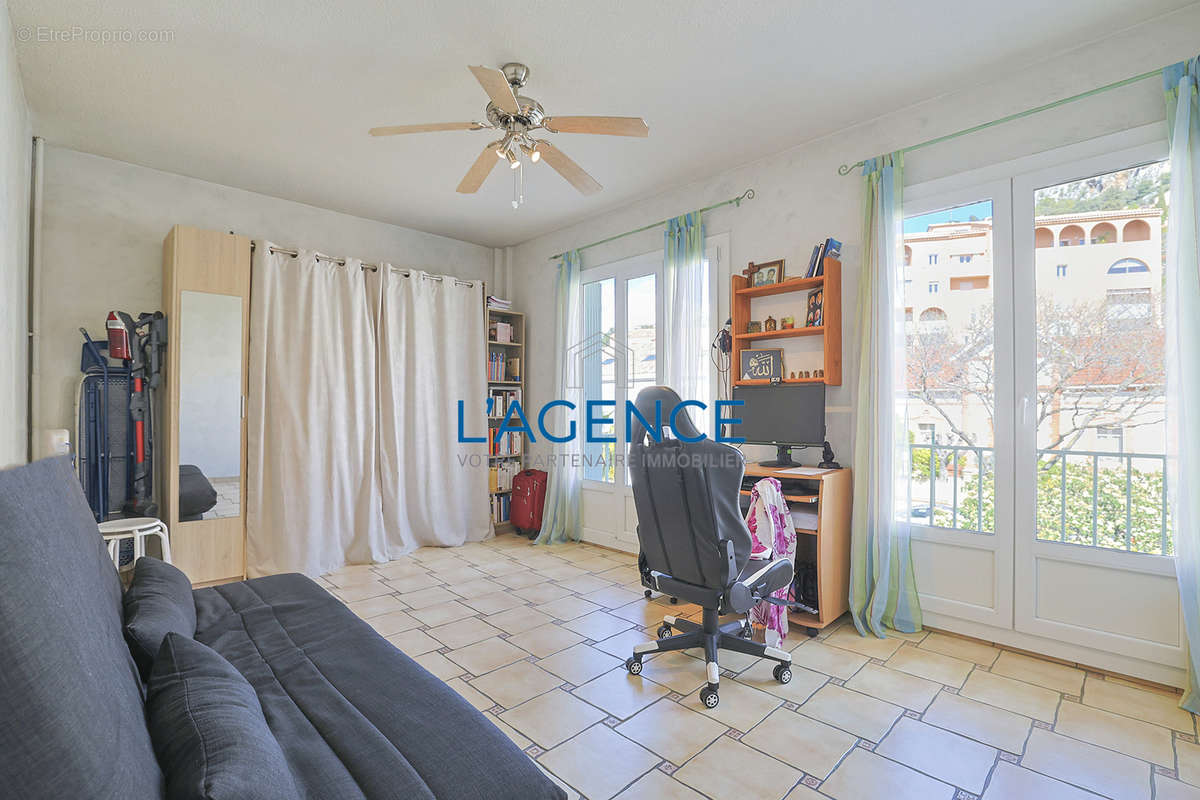 Appartement à HYERES