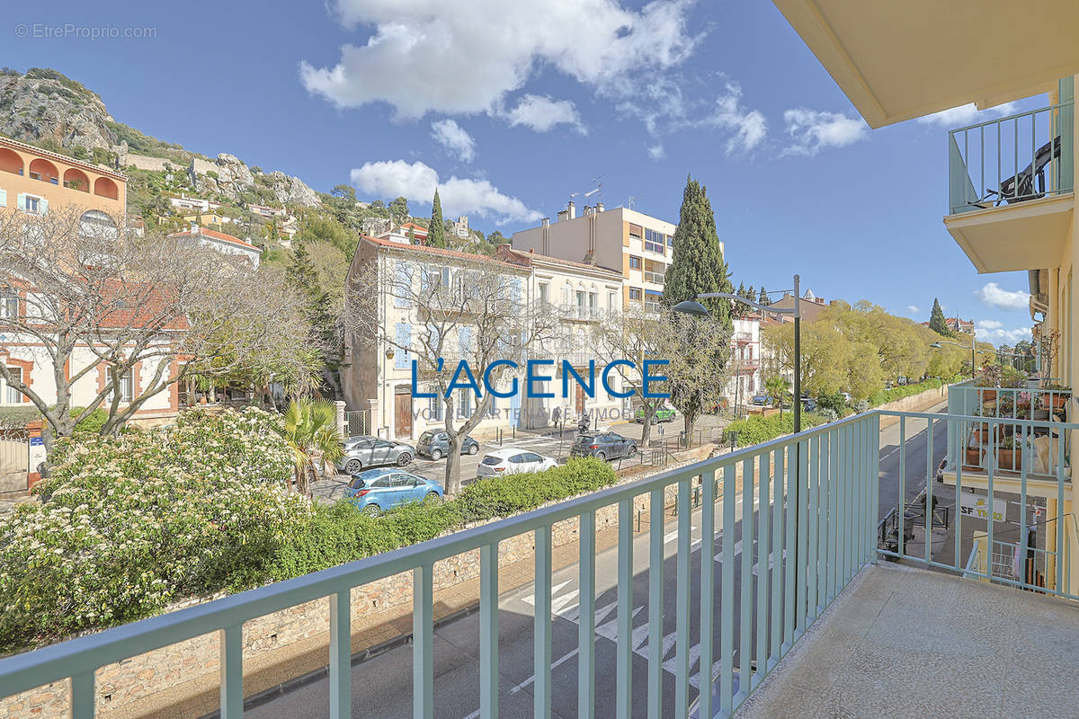 Appartement à HYERES