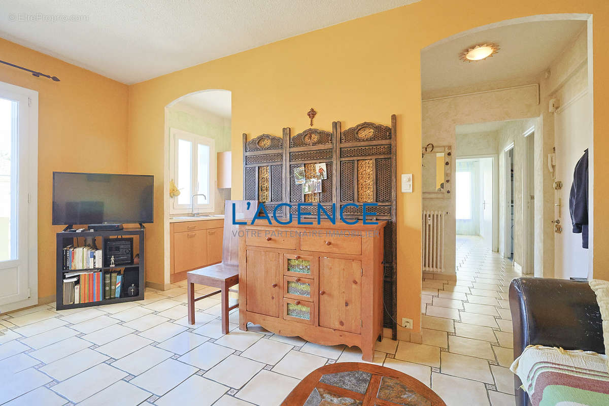 Appartement à HYERES