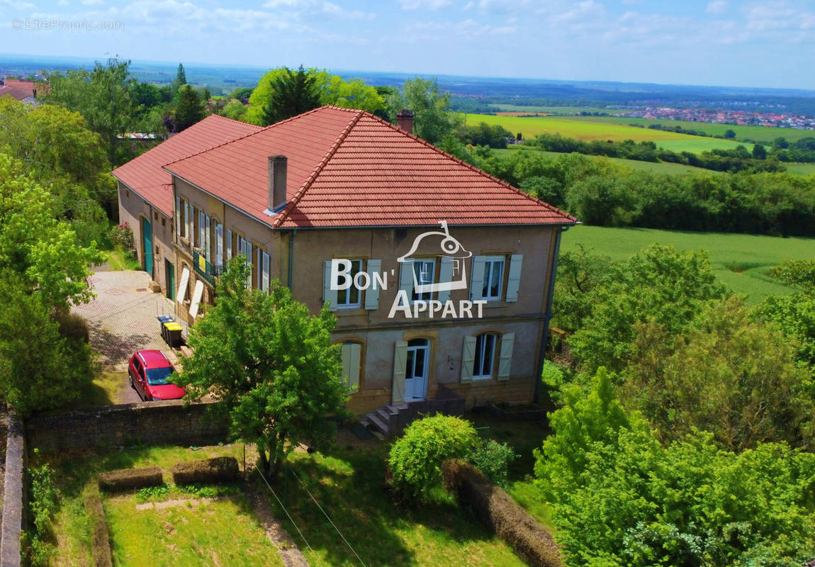 Maison à RONCOURT