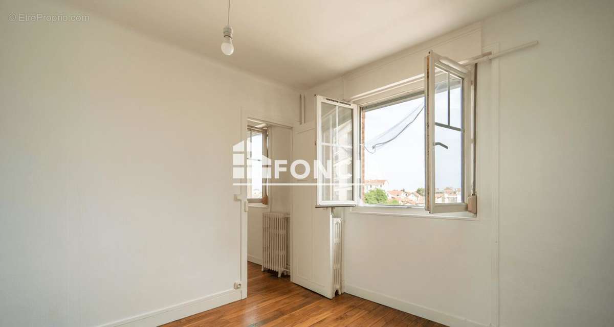 Appartement à COLOMBES