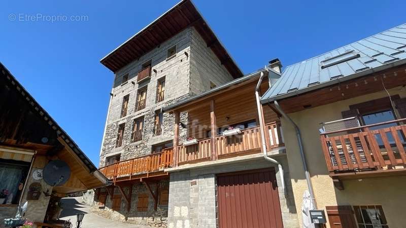 Maison à ALBIEZ-LE-JEUNE