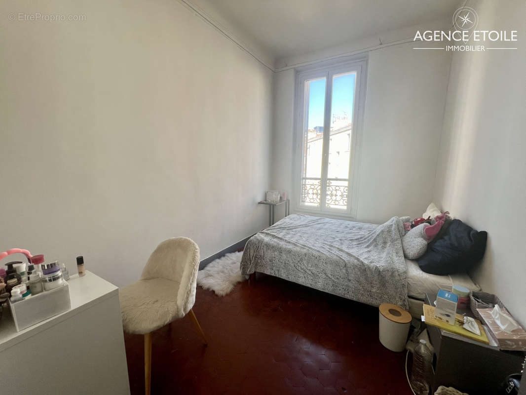 Appartement à MARSEILLE-2E