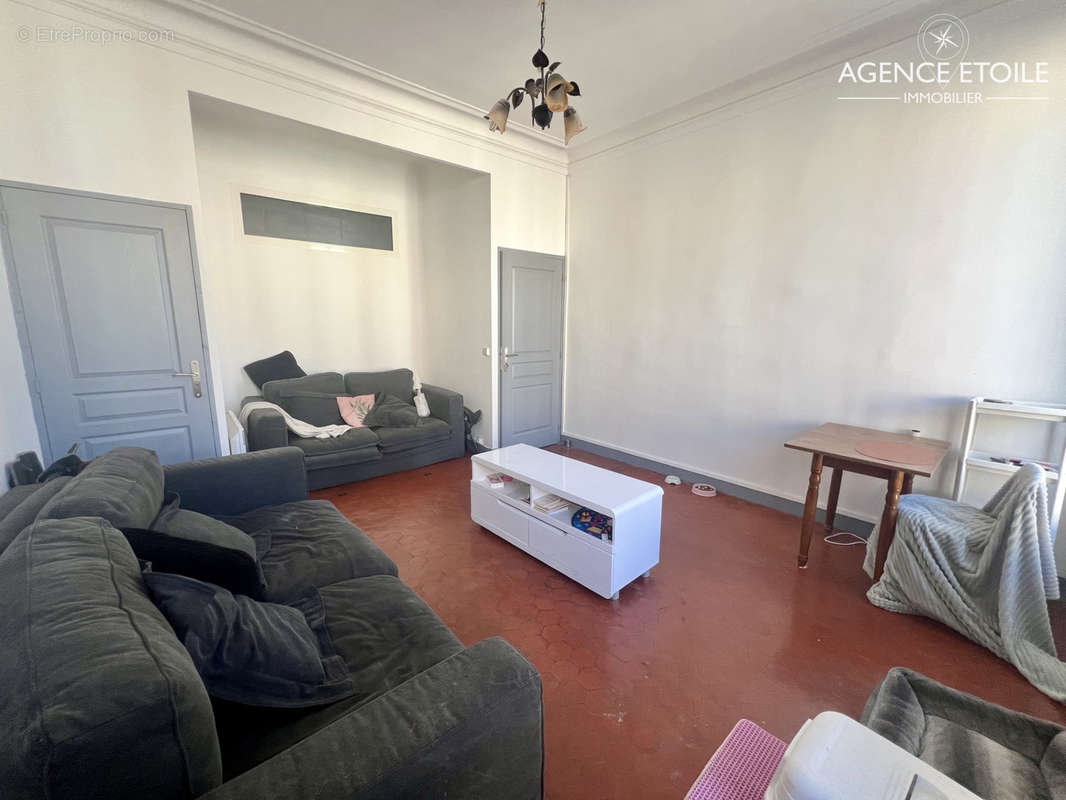 Appartement à MARSEILLE-2E