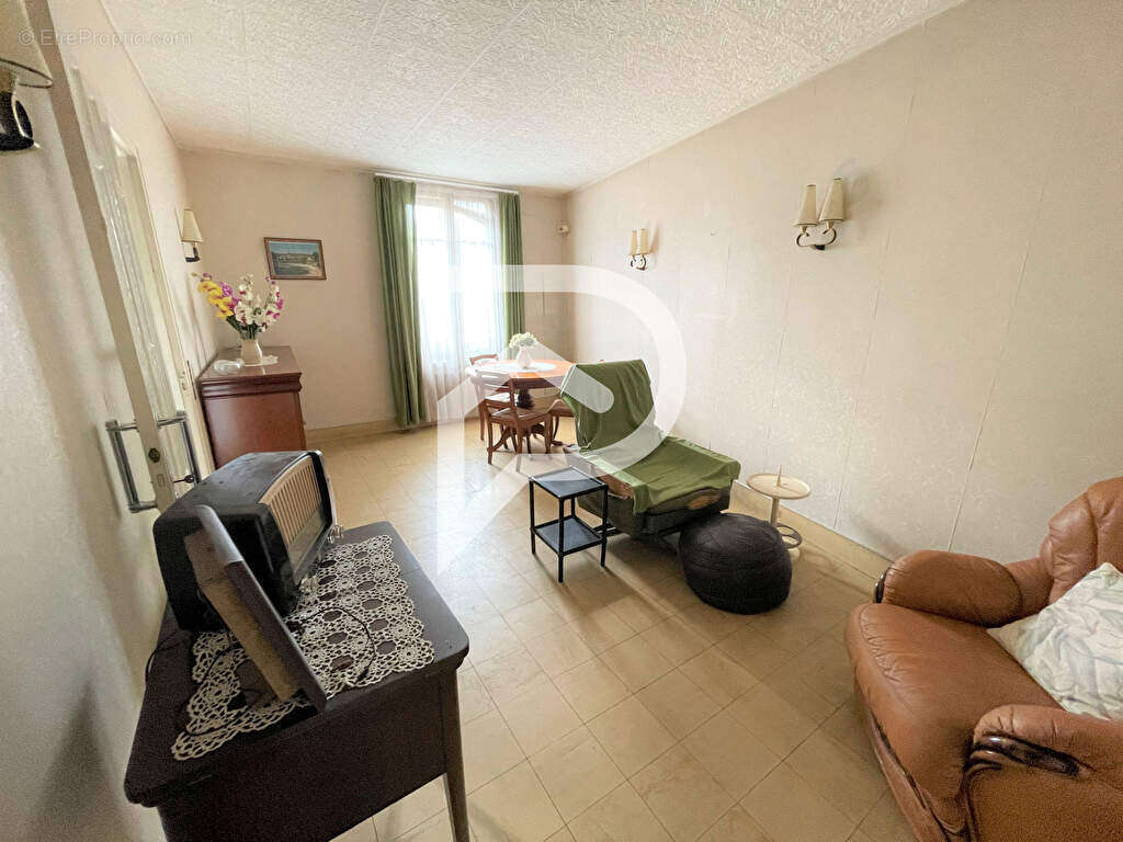 Appartement à PIERREFONDS