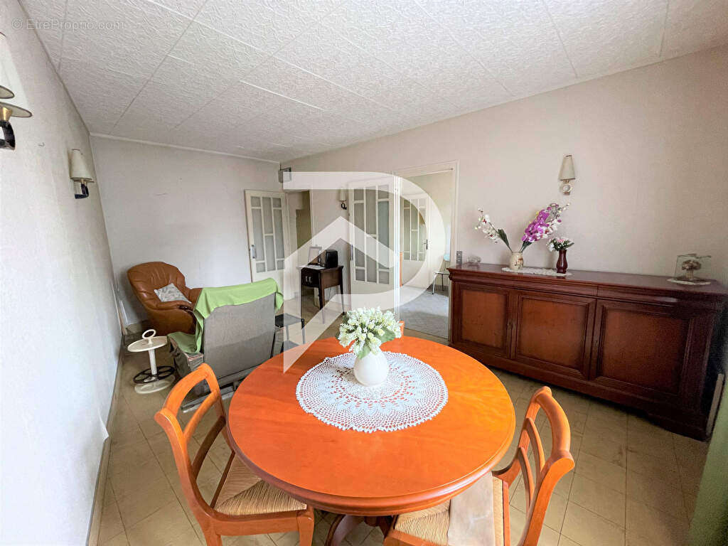 Appartement à PIERREFONDS