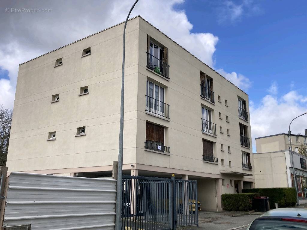 Appartement à SAVIGNY-SUR-ORGE