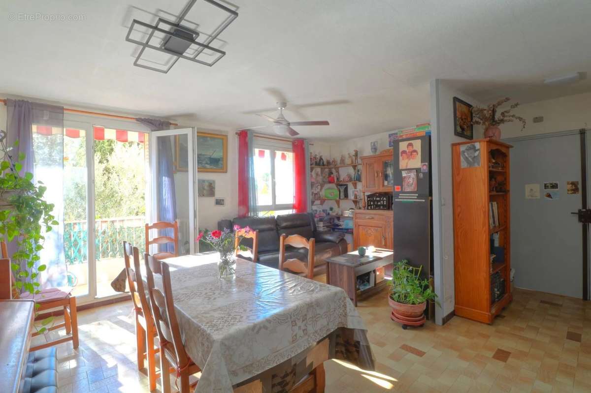 Appartement à MARSEILLE-8E