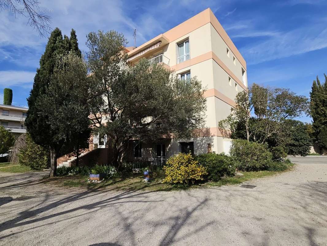 Appartement à MARSEILLE-8E