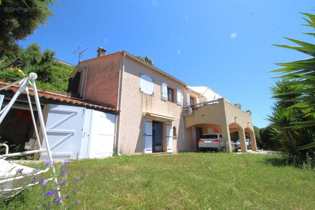 Maison à CAGNES-SUR-MER