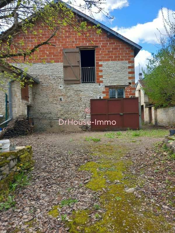 Maison à MUSSY-SUR-SEINE