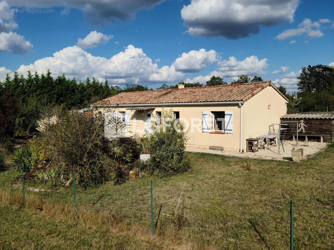 Maison à NADILLAC