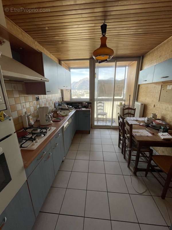 Appartement à ECHIROLLES