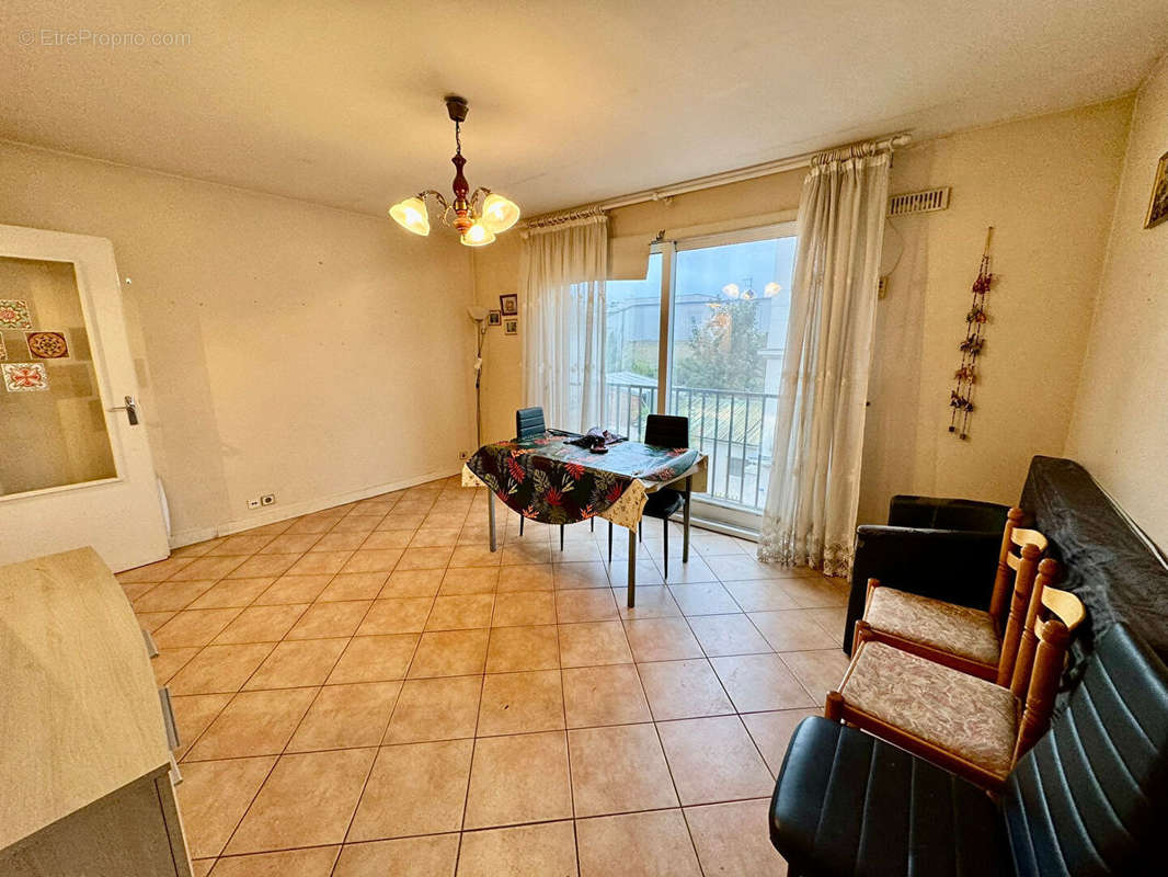 Appartement à MAISONS-LAFFITTE