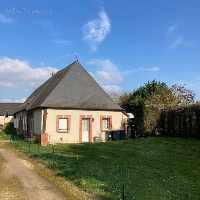 Maison à GARENCIERES