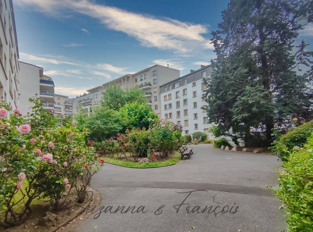 Appartement à COLOMBES