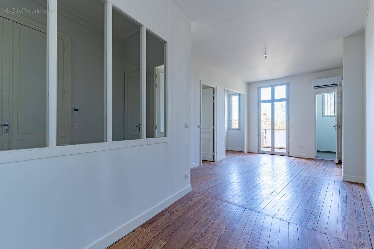 Appartement à BORDEAUX