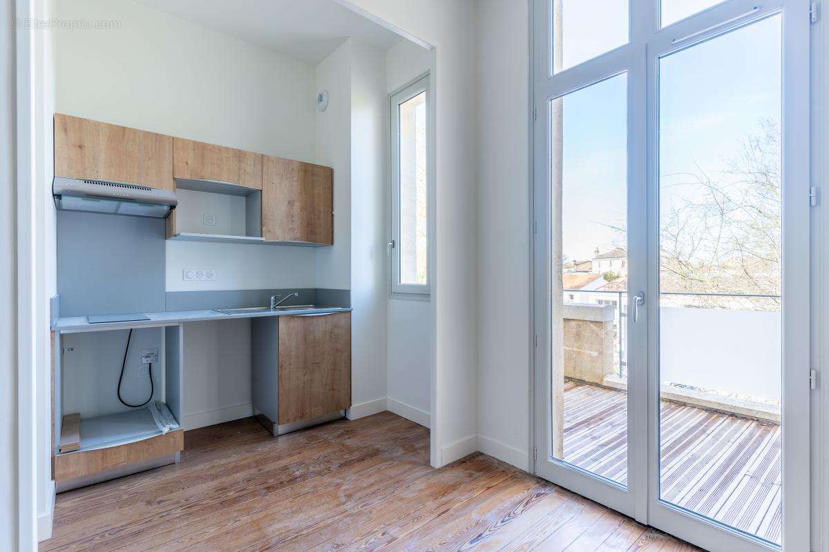 Appartement à BORDEAUX