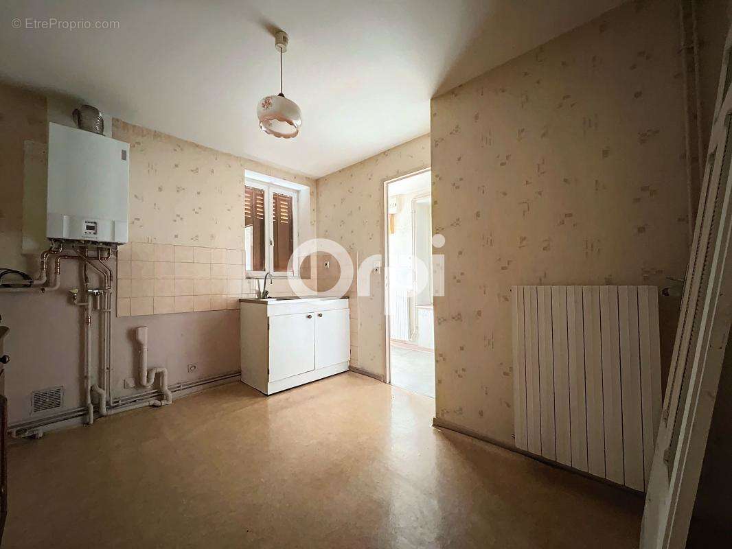 Appartement à SAINT-ELOY-LES-MINES