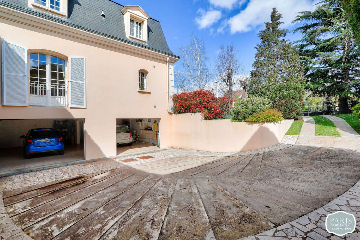 Maison à MAISONS-LAFFITTE