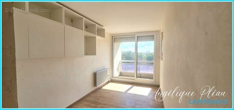 Appartement à ELANCOURT