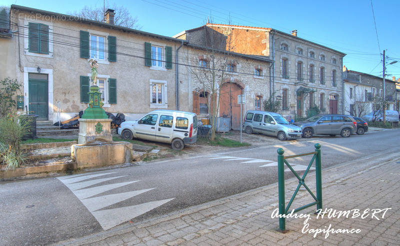 Appartement à VIGNEULLES-LES-HATTONCHATEL