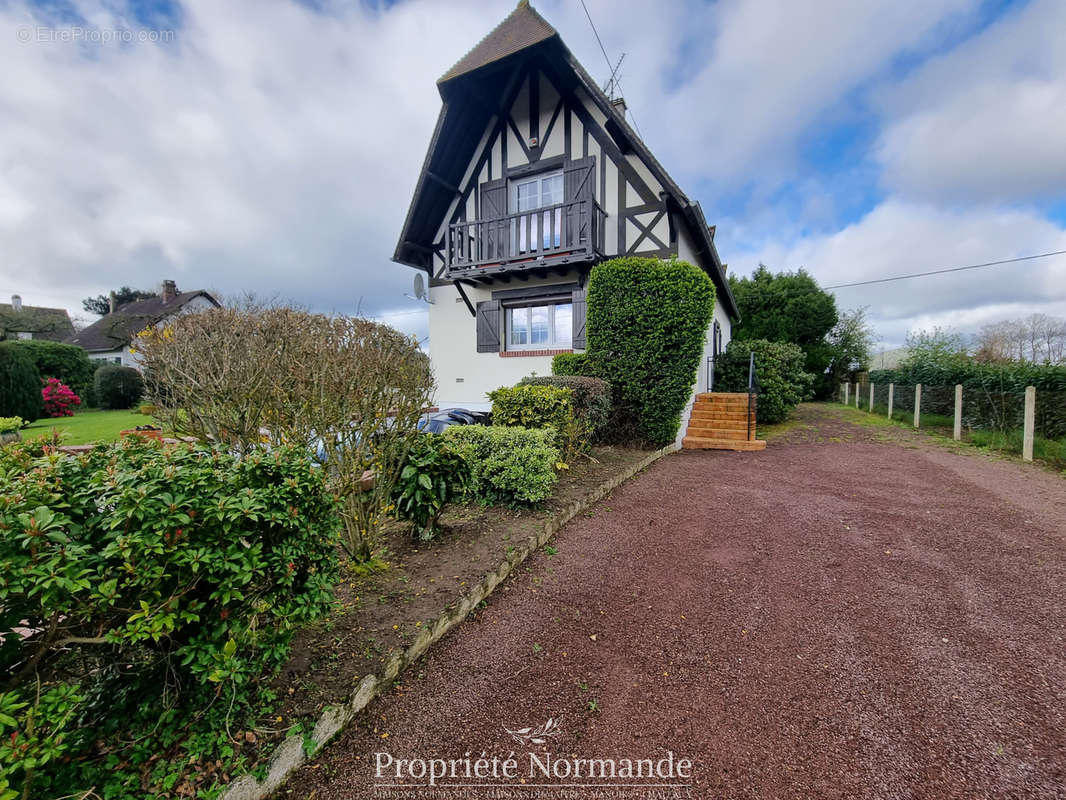 Maison à BERNAY