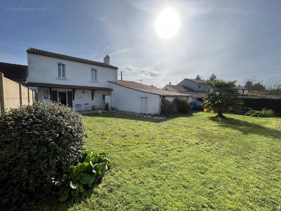 Maison à SAINT-AIGNAN-GRANDLIEU