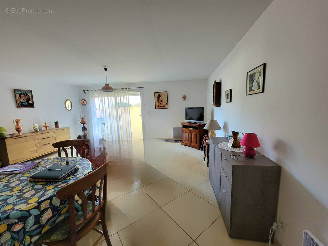 Appartement à LEZIGNAN-CORBIERES