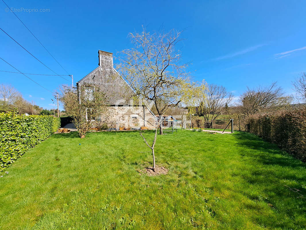 Maison à LE BENY-BOCAGE