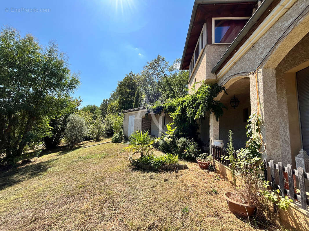 Maison à PRAYSSAC