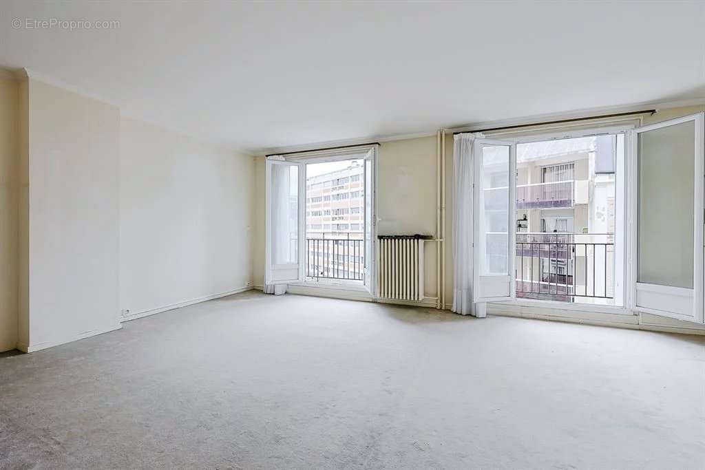 Appartement à PARIS-15E