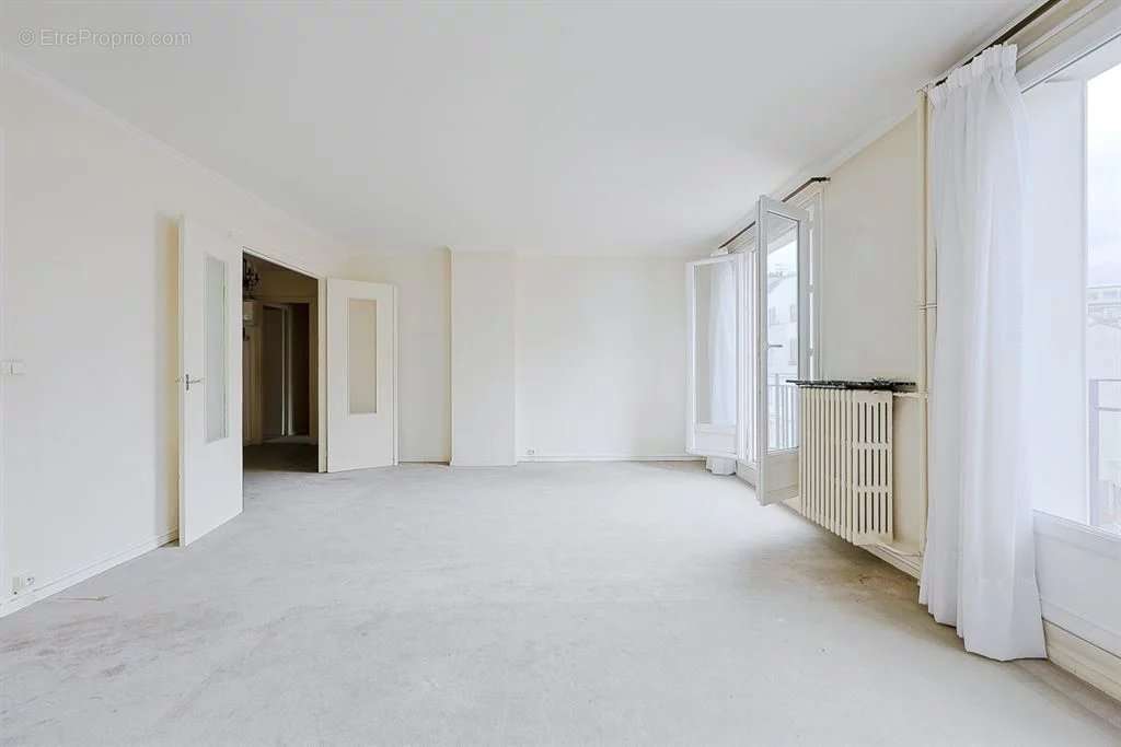 Appartement à PARIS-15E