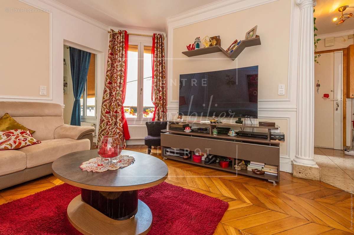 Appartement à PARIS-12E