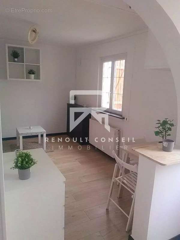 Appartement à SAINT-ETIENNE-DU-ROUVRAY