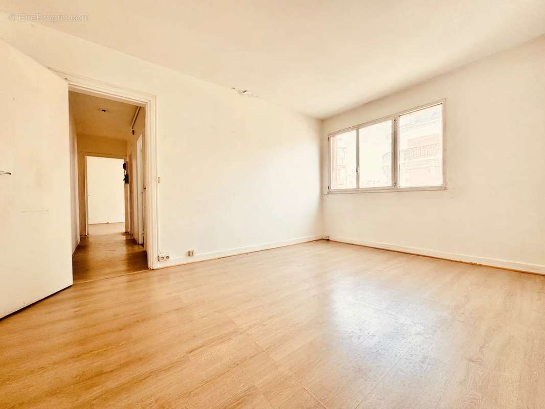 Appartement à PARIS-12E