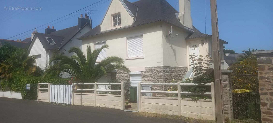 Maison à ETABLES-SUR-MER