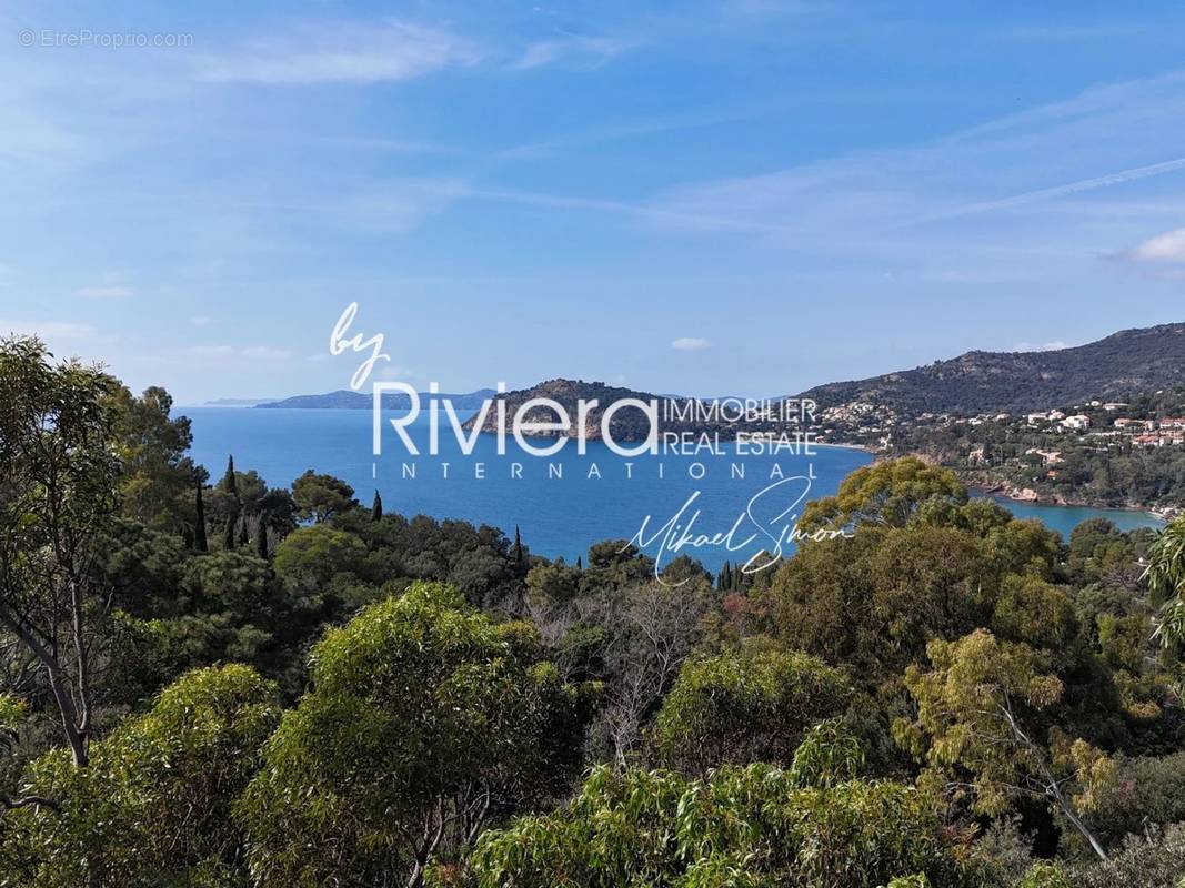 Terrain à RAYOL-CANADEL-SUR-MER