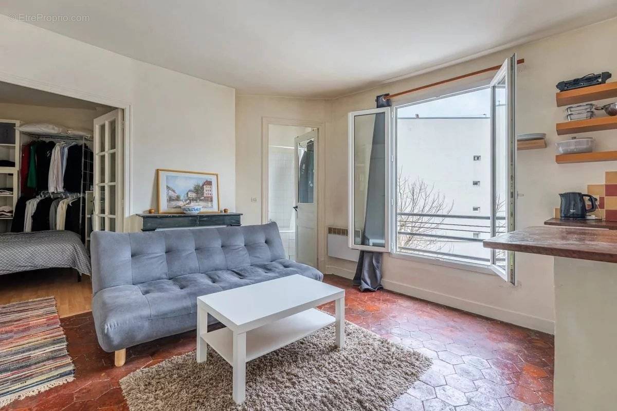 Appartement à PARIS-7E