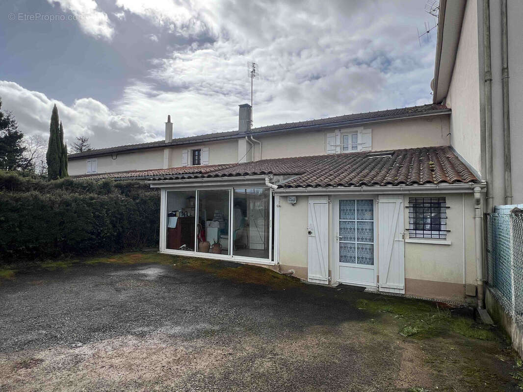 Maison à ROUMAZIERES-LOUBERT