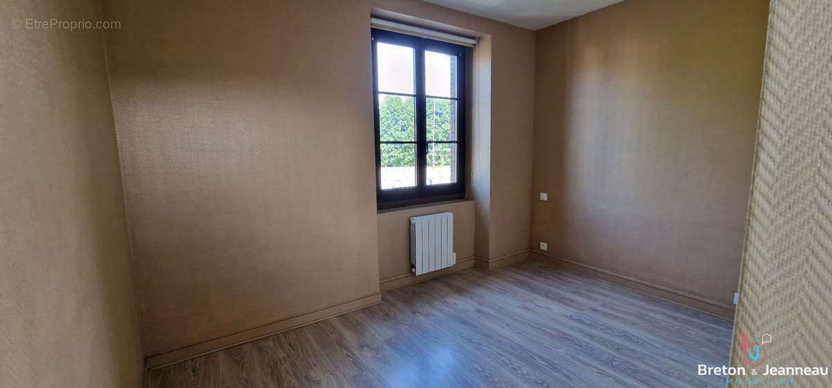 Appartement à SAINT-BERTHEVIN